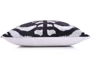 Handmade 16x16 Velvet Pillow – Black & white Symmetry Pattern