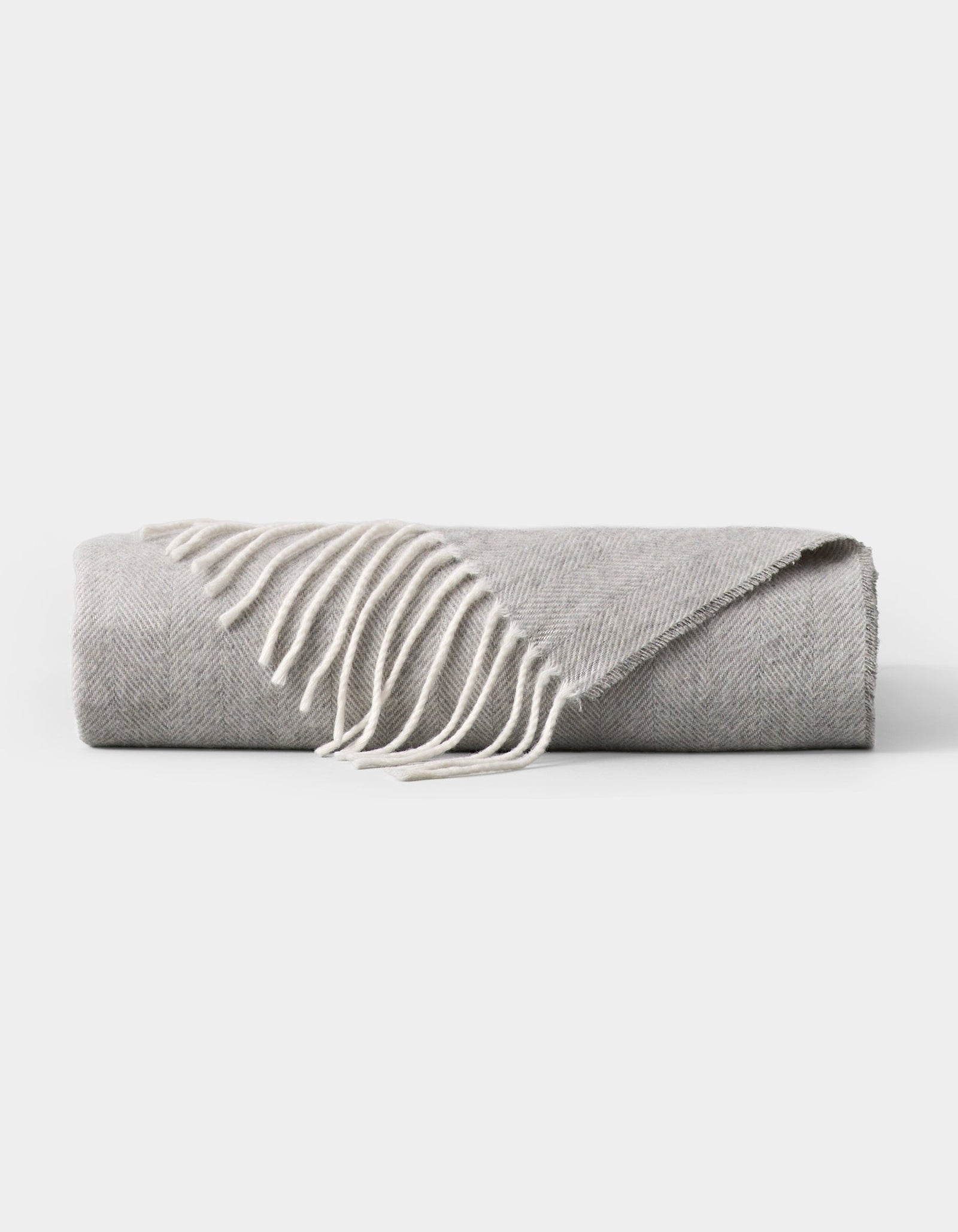 Bamboo Herringbone Tassel Throw - Cloud
