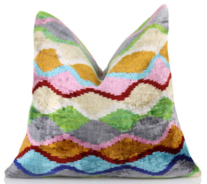 Handmade 16x16 Velvet Pillow – Multicolor Zigzag Ikat Pattern