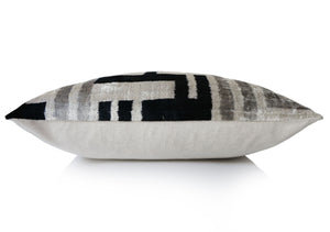 Hand-Knotted Geometric Maze Silk Velvet Pillow - 20x20 Black & Silver