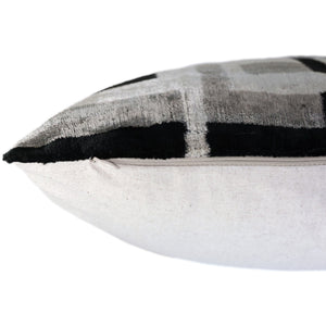 Hand-Knotted Geometric Maze Silk Velvet Pillow - 20x20 Black & Silver