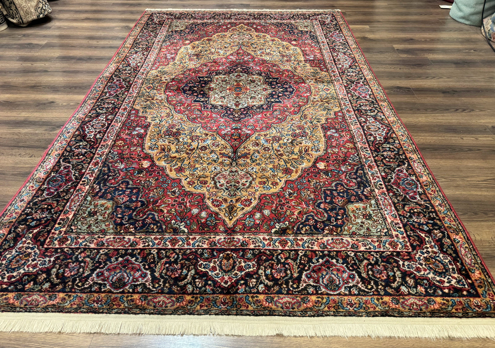 Karastan Rug 5.9 x 9 Medallion Kirman #700/718, Original 700 Series, Wool, Discontinued, Vintage