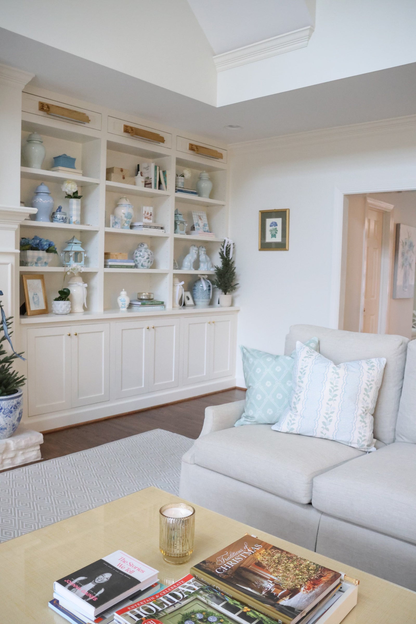 Chapple Chandler x Nicole Speake Lattice Bow Pillow Cover