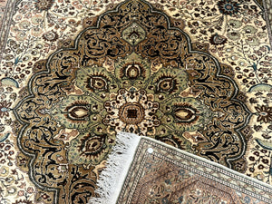 Turkish Sivas Rug 6x9, Floral Medallion, Vintage Handmade Wool Carpet