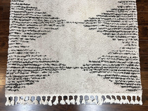 Shag Rug 5x8, Off White and Black Modern Contemporary Shag Area Rug, Moroccan Style Rug 5 x 8 ft, Medium Sized Rug, nuLoom Rug