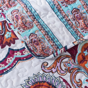 DaDa Bedding White Blue Floral Paisley Quilt Set