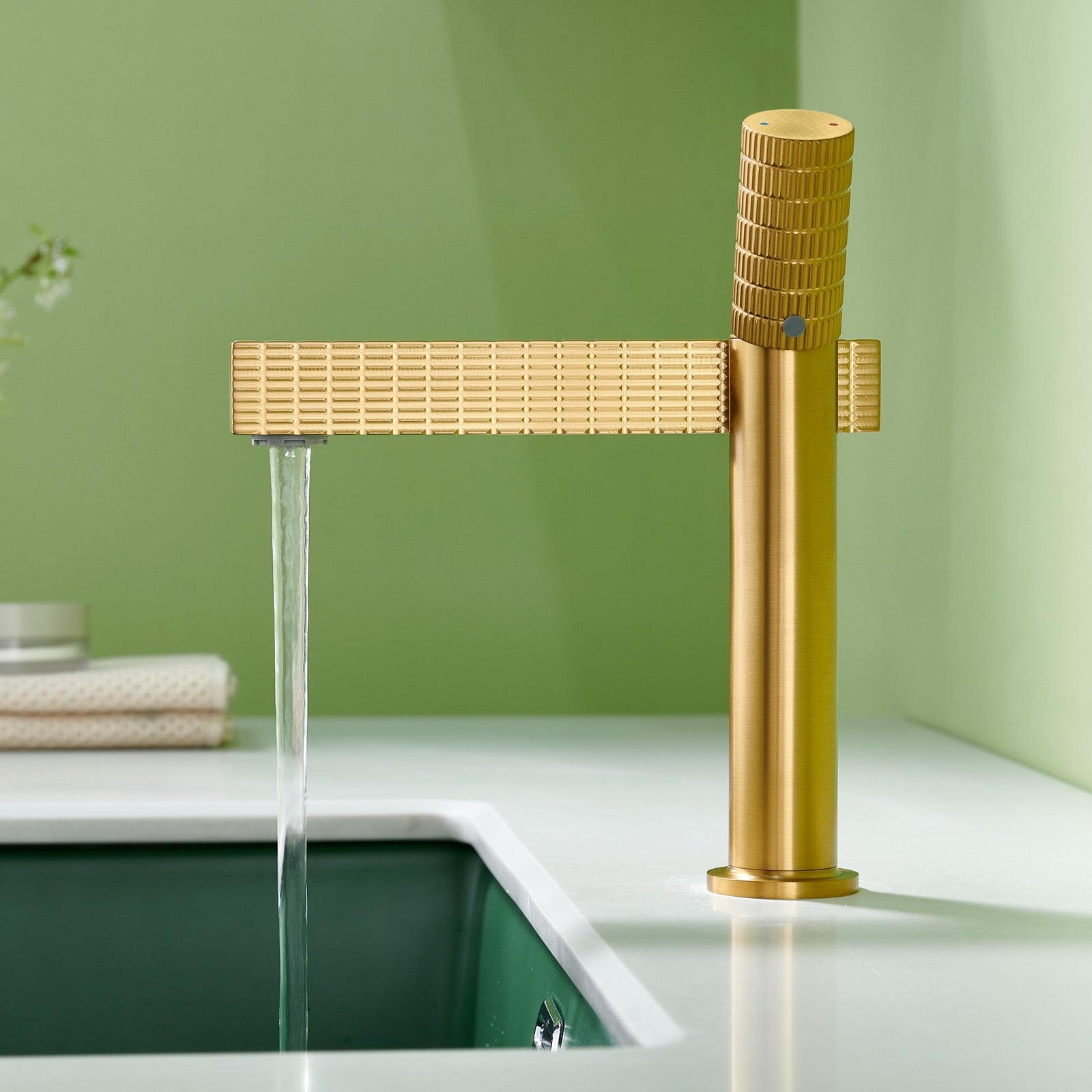 Brushed gold or Brushed Nickel or Matte Black Or Rose Gold single handle brass bathroom faucet with pop up drain