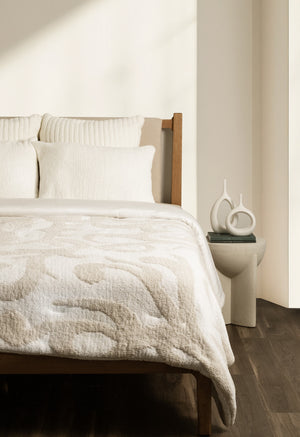 Snug Casablanca Comforter