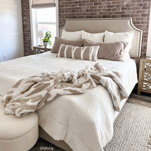 Casablanca Throw