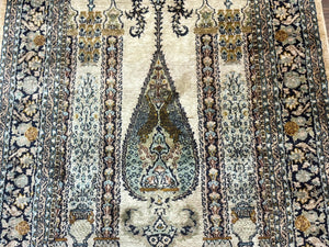 Silk Indian Kashmiri Rug 3x4, Very Fine 400 KPSI, Silk Prayer Rug, Handmade