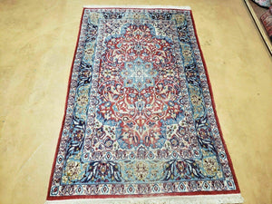 3' 5" X 5' 8" Vintage Handmade Turkish Wool Rug Carpet Vegetable Dyes Nice Red