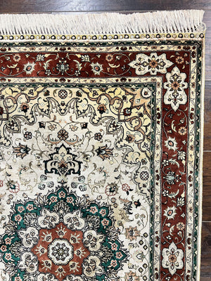 Silk Turkish Kayseri Rug 2.7 x 4, Floral Medallion, Fine Oriental Carpet, Small Vintage Rug, Silk Pile on Silk Foundation, Hand Knotted
