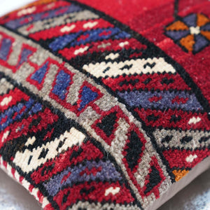 Canvello Antique Handmade Rug Red Cushion - 14"x14"