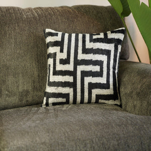 Canvello Black & White Throw Pillows | 16 x 16 in (40 x 40 cm)