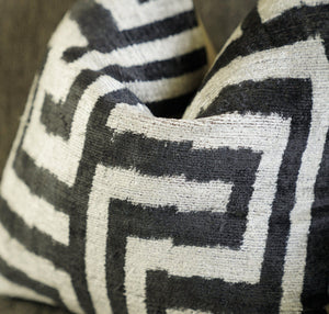 Canvello Black & White Throw Pillows | 16 x 16 in (40 x 40 cm)
