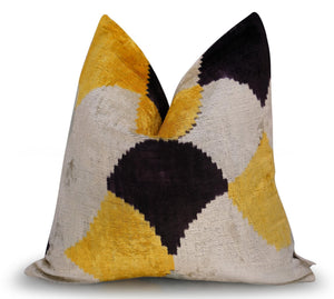 Canvello Handmade Gold Velvet Throw Pillow - 20x20