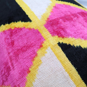Canvello Handmade Pink Black Velvet Throw Pillow with Down Insert - 16x24