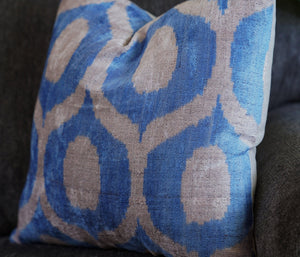 Canvello Handmade Throw Blue Pillows For Couch | 20 x 20 in (50 x 50 cm)