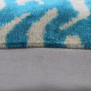 Canvello Handmade Tiger Print Blue Throw Pillows - 16X24 in