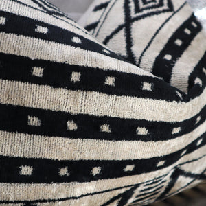 Canvello Luxury Decorative Black & White Throw Pillow | 16 x 24 in (40 x 60 cm)