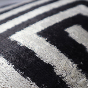 Canvello Luxury Decorative Black White Throw Pillow | 16 x 24 in (40 x 60 cm)