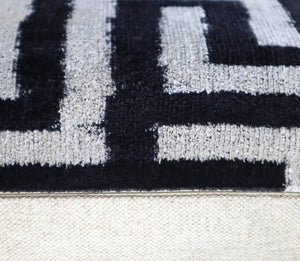 Canvello Luxury Decorative Black White Throw Pillow | 16 x 24 in (40 x 60 cm)