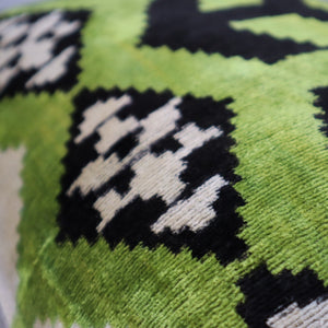 Canvello Luxury Decorative Green Black Throw Pillow | 16 x 24 in (40 x 60 cm)