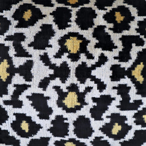 Canvello Tiger Print Black Velvet Throw Pillows - 16x24
