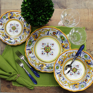 RAFFAELLESCO DELUXE: Cup and Saucer