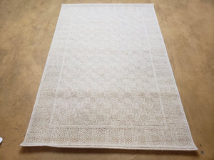 3x5 Karastan Rug Chaumiere Collection, Kara-Loc, Design #291/9866, Creme Color, Textured Squares II Patern, 3'6" x 5' 3" Carpet