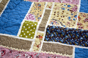 DaDa Bedding Cottage Blue Ivory Yellow Floral Scalloped Cotton Patchwork Quilted Bedspread Set (DXJ103269-1)