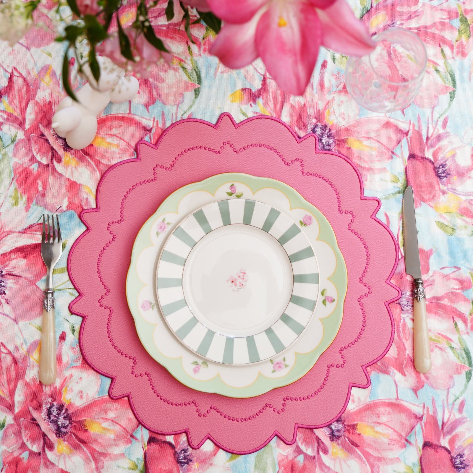SOLSTICE PINK SCALLOPED FAUX LEATHER PLACEMAT (Set Of 4) - Set of 4