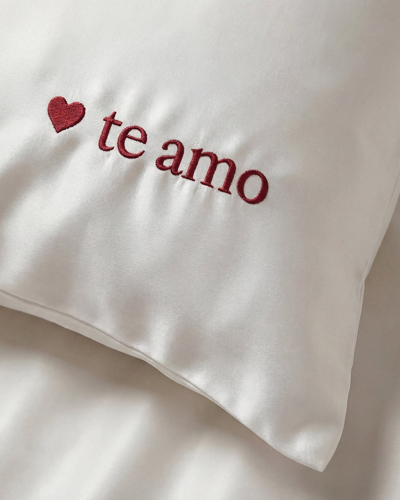 Te Amo Bamboo Viscose Pillowcase Set | Last Chance