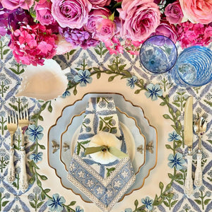UNITY WHITE & BLUE ROUND FAUX LEATHER PLACEMAT (Set Of 4)