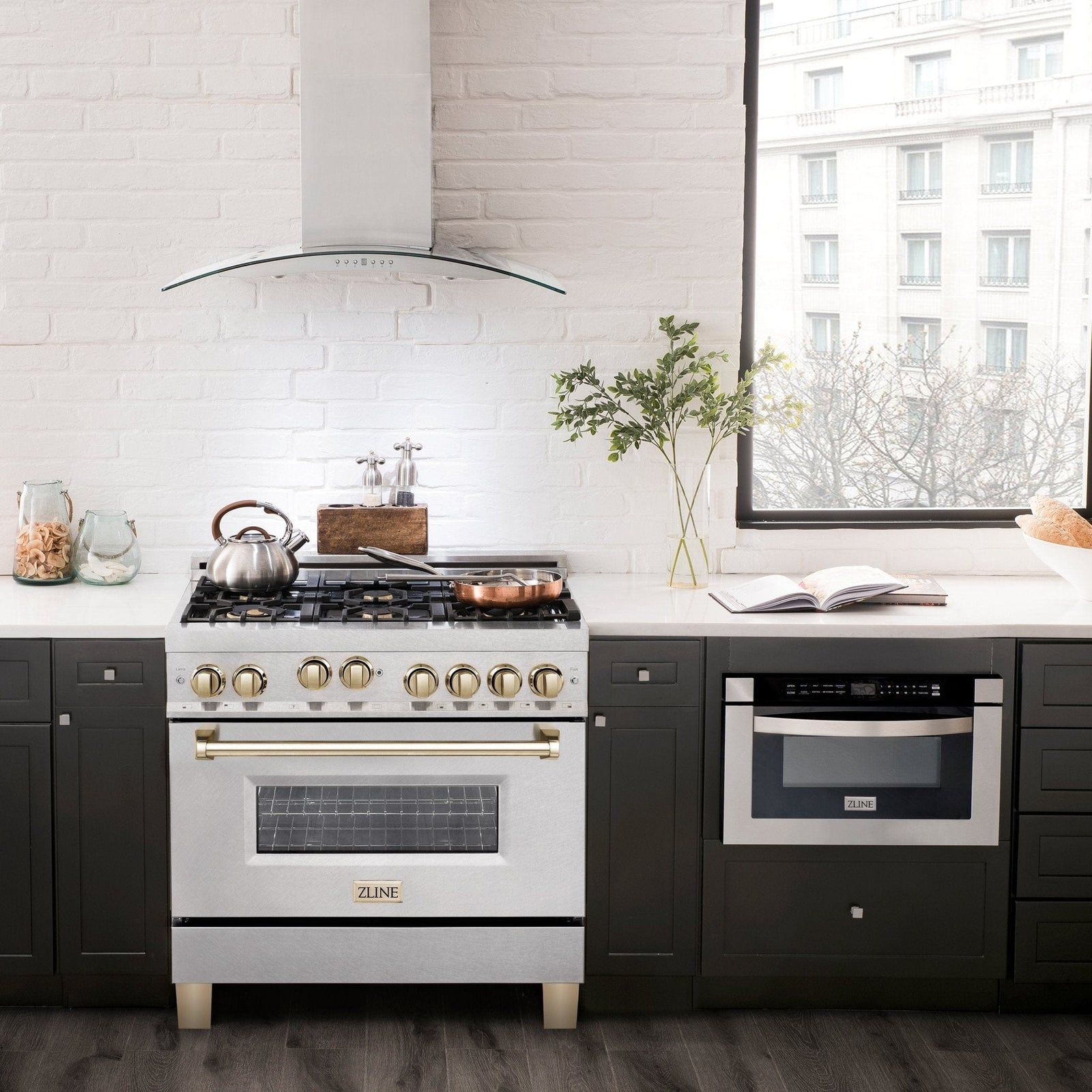 ZLINE Autograph Edition 36" Dual Fuel Range, Gold Accents, RAZ-36-G
