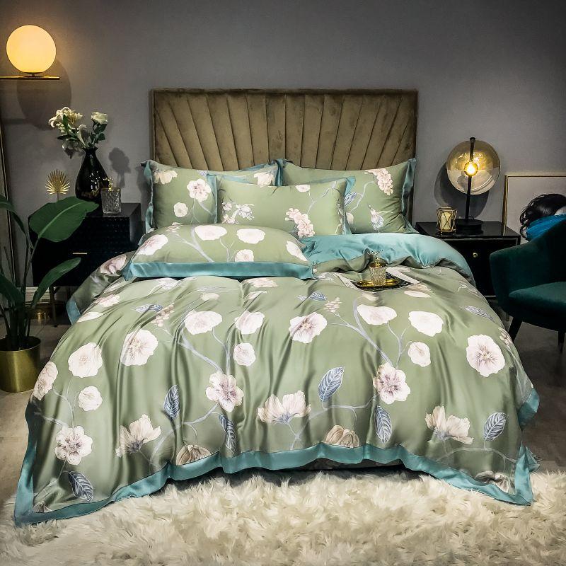 Green Nature Duvet Cover Set with floral prints made of Egyptian Cotton.