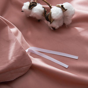 Egyptian cotton with pink Venetia bed sheets.