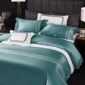 Evelyn 1000TC duvet cover set, made of Egyptian Cotton featuring long staple in bermuda color.